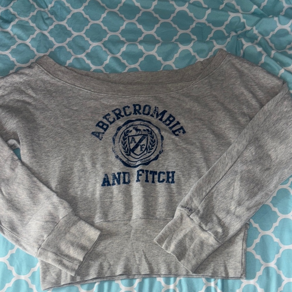 Abercrombie & Fitch Gray Sweatshirt